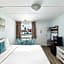Daytona Inn and Suites