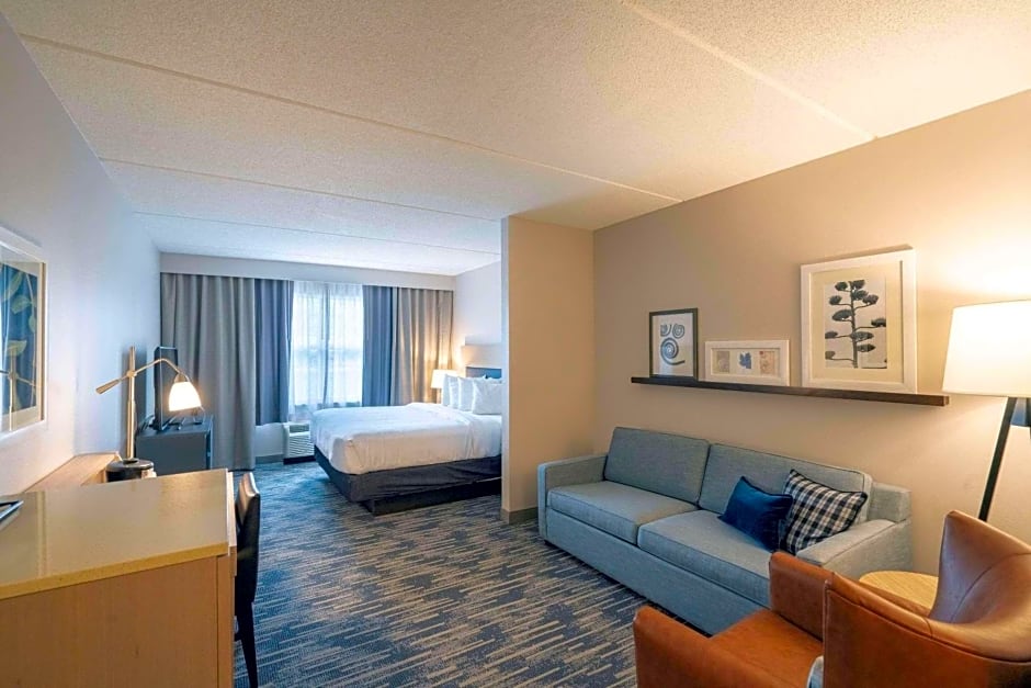 Country Inn & Suites by Radisson, State College (Penn State Area), PA