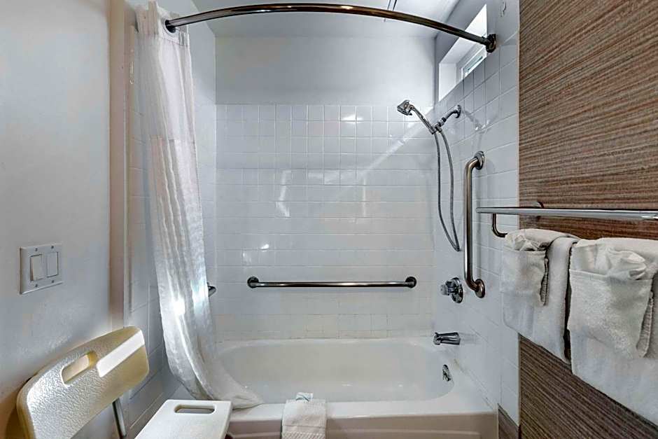 Quality Inn Burbank Airport