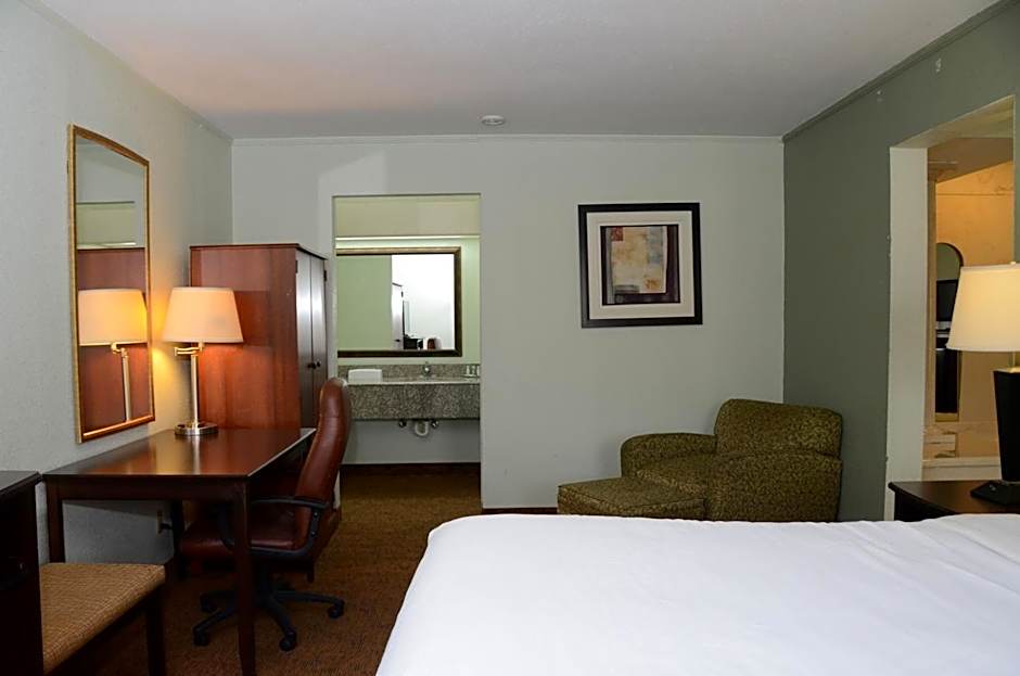 Quality Inn & Suites Covington