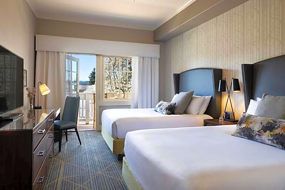 River Terrace Inn