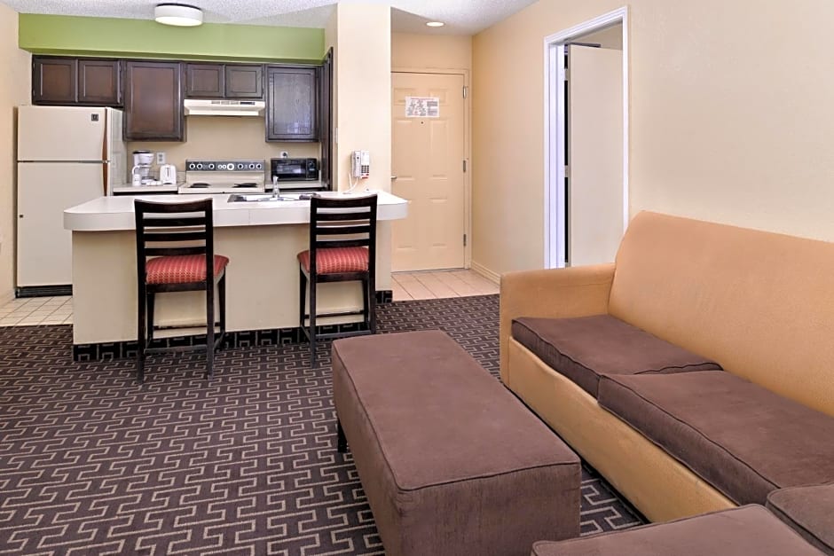 Americas Best Value Inn & Suites Extended Stay Tulsa