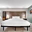 Quality Inn & Suites Airport/Cruise Port Hollywood