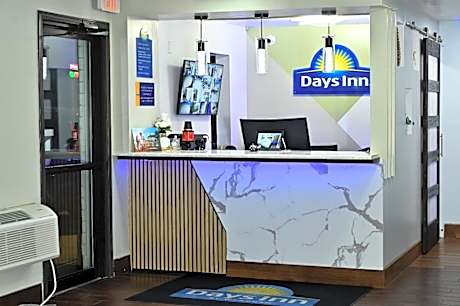 Days Inn by Wyndham Salina I-70