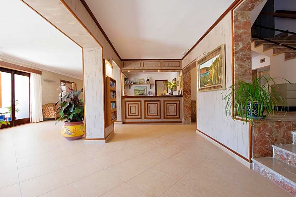 Hotel Playa Mondragó