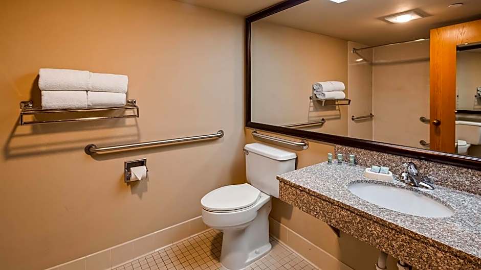 Best Western East Towne Suites