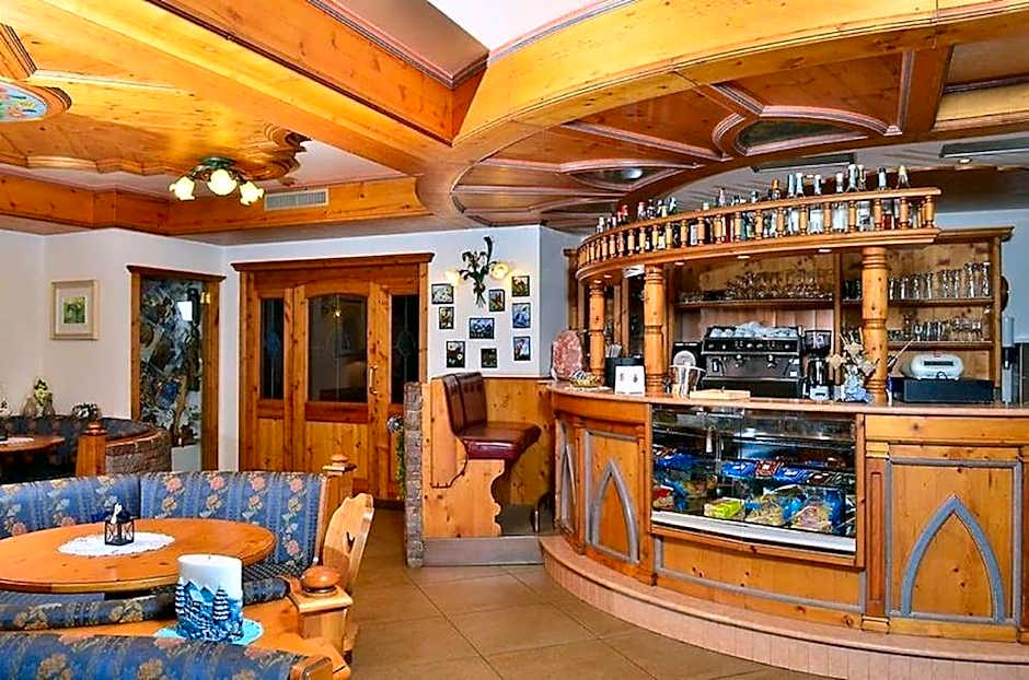 HOTEL VILLA AURORA