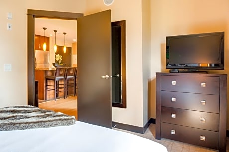 Two-Bedroom Suite