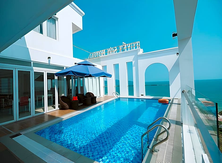 Tuyet Son Hotel