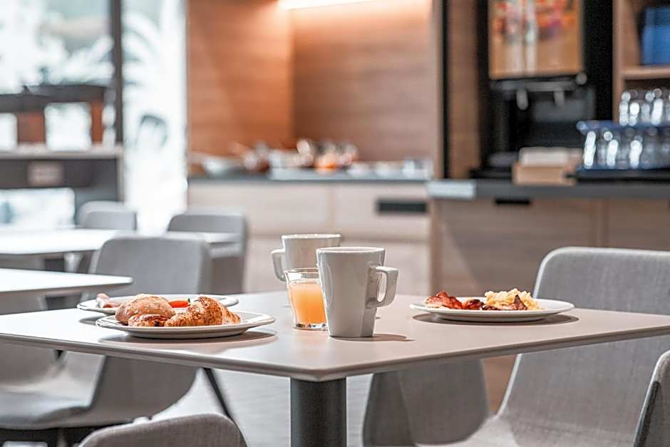 Holiday Inn Express Ajaccio By IHG