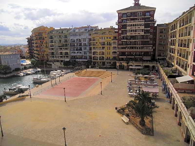 Valencia Port Saplaya Apartamentos