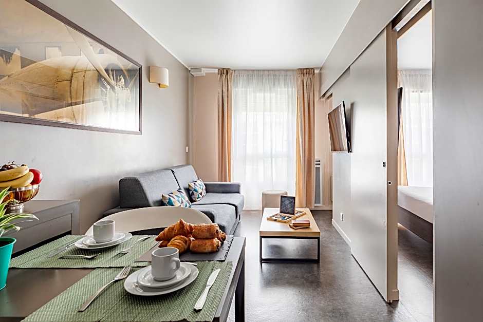 Photo 1 of 17 of 1 Bedroom Apartment
