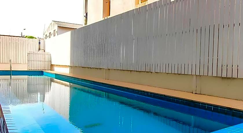 Super OYO 427 Chill Apartment