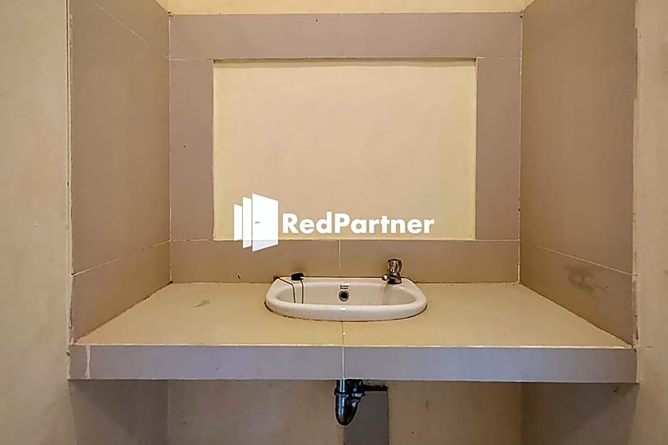Batu Homestay Puncak Redpartner – Megamendung, PA