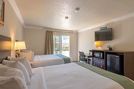 Queen Room with Two Queen Beds