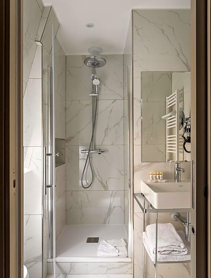 Hotel Des Deux Avenues