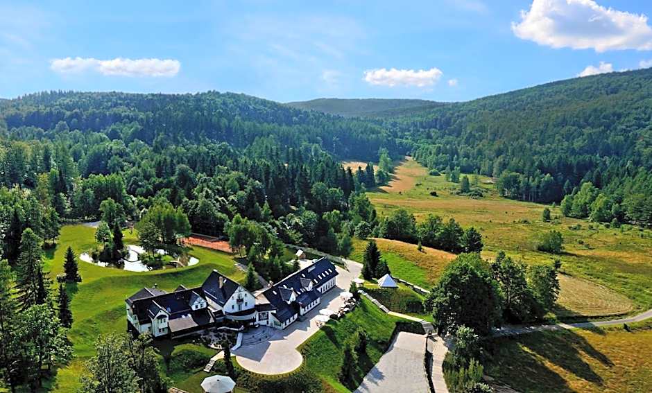 Photo 1 of 35 of Hotel Chojnik