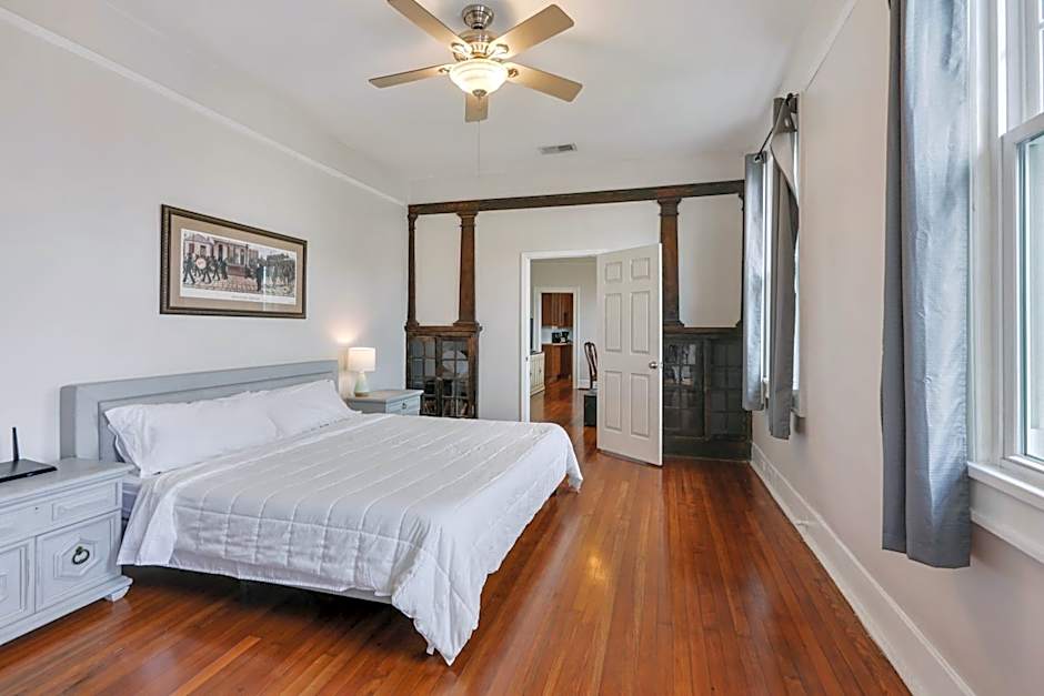 Freret Apartments near Streetcar & Tulane