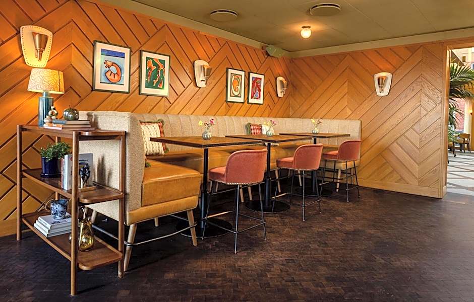 The July - Boat & Co