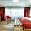Hotel Senator