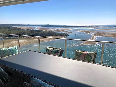 Waves Maroochy River