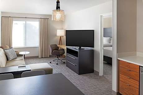 One Bedroom With Bathtub, Suite, 2 Queen, Sofa Bed