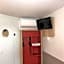 Premiere Classe Saint Quentin En Yvelines - Elancourt