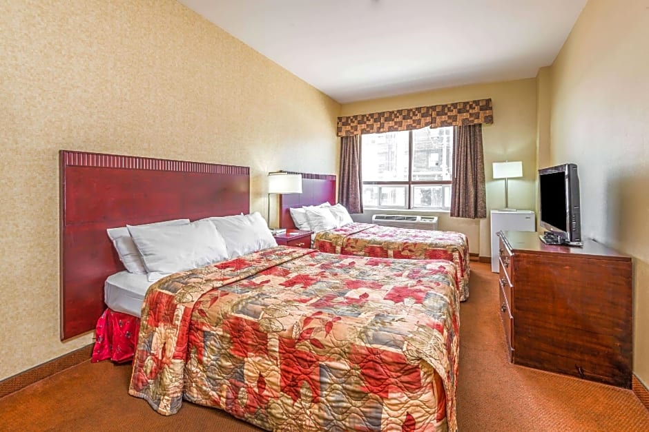 Howard Johnson by Wyndham Toronto Downtown West