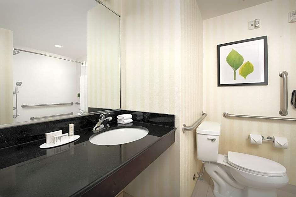 Fairfield Inn & Suites by Marriott Baltimore Bwi Airport