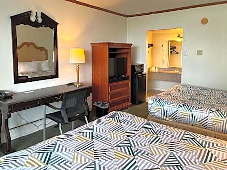 Double Room with Two Double Beds - Smoking