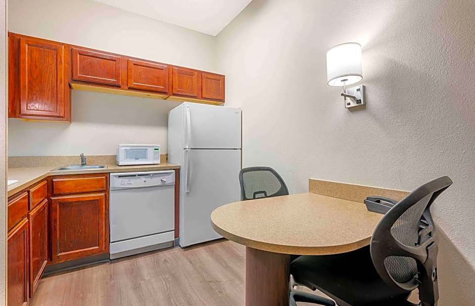 Extended Stay America Suites - Indianapolis - Airport - W. Southern Ave.