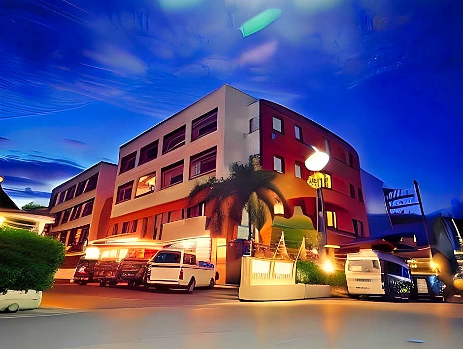 Pin Hotel