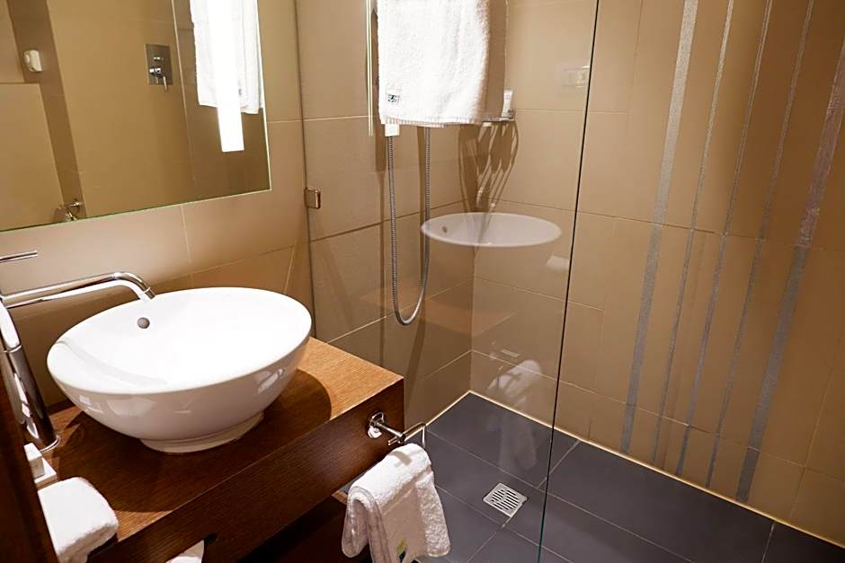 AC Hotel by Marriott Ambassadeur Antibes - Juan les Pins