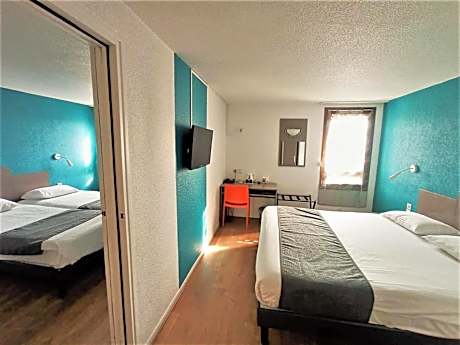 Family Connecting Room