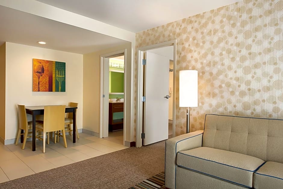 Home2 Suites By Hilton Fargo