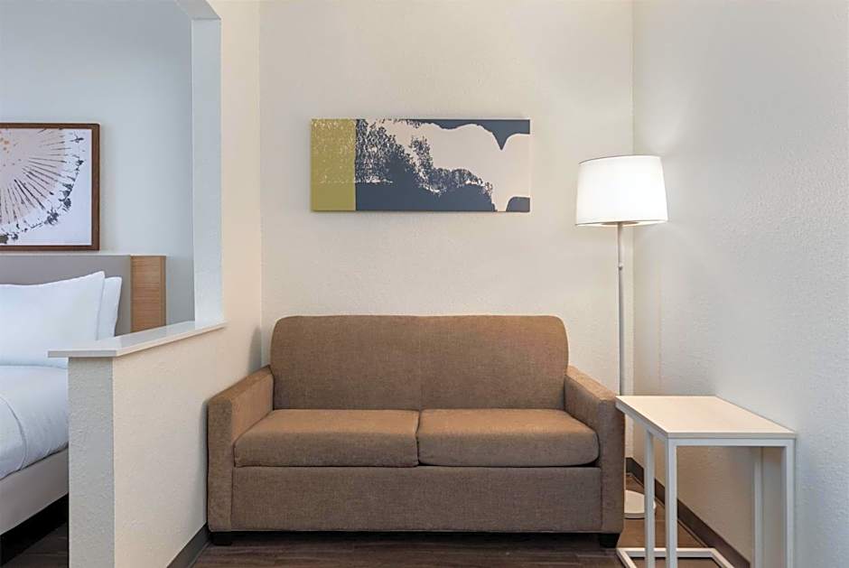 Spark by Hilton Indianapolis Northeast Fishers