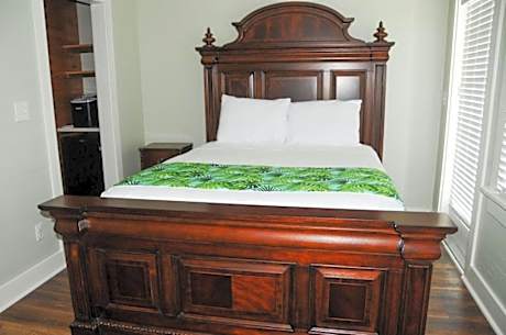 Queen Room with Balcony