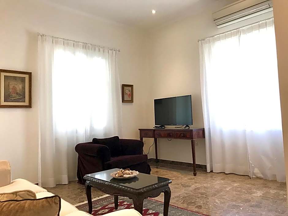 Avgi's Home