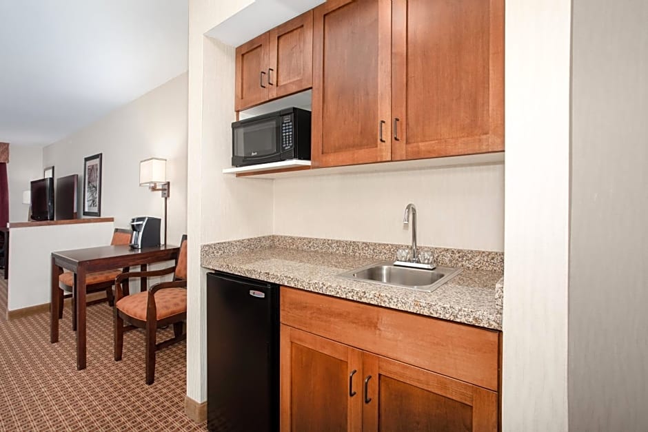 Holiday Inn Express Hotel & Suites Gillette