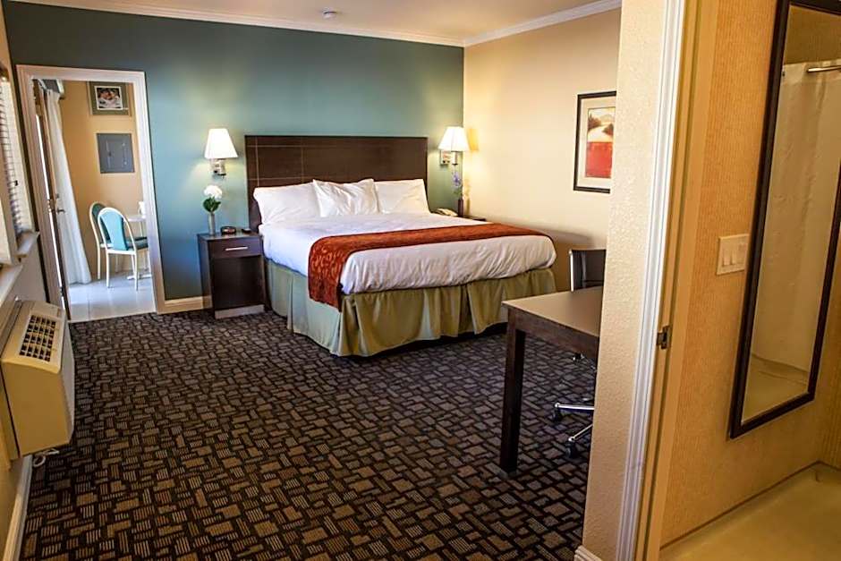 Marinwood Inn & Suites