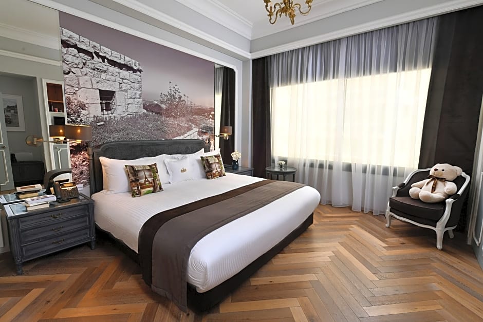 Le Bristol Hotel