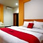 RedDoorz Plus @ Cameloan Hotel Palu