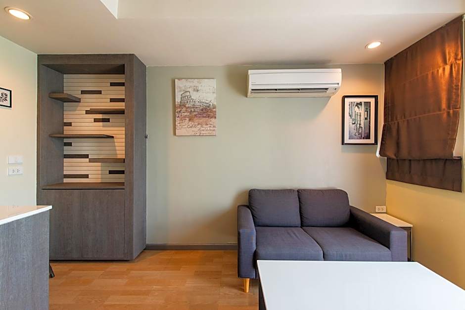 BB House Mini Suite Hotel