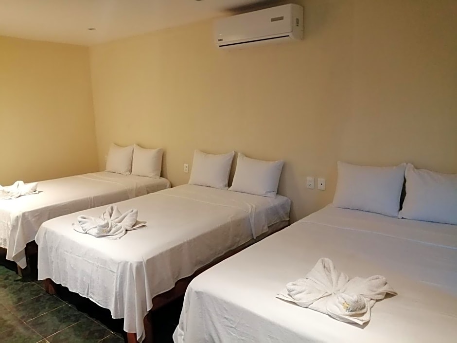 Hotel Ashly Loma Larga