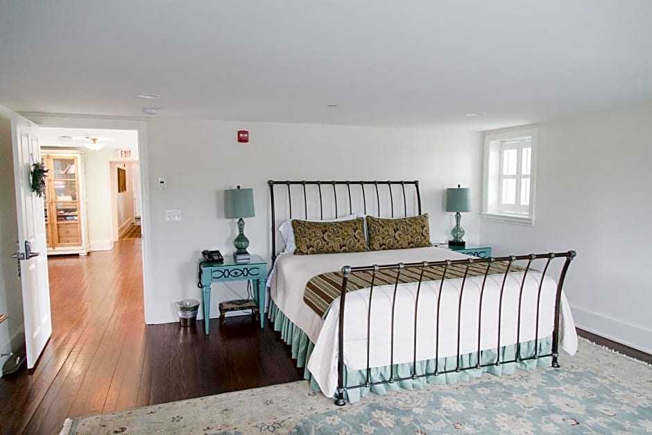 Inn at Evergreen