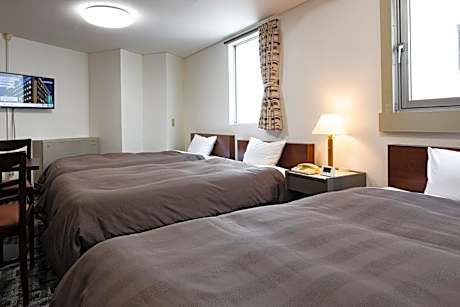 Triple Room - Non-Smoking