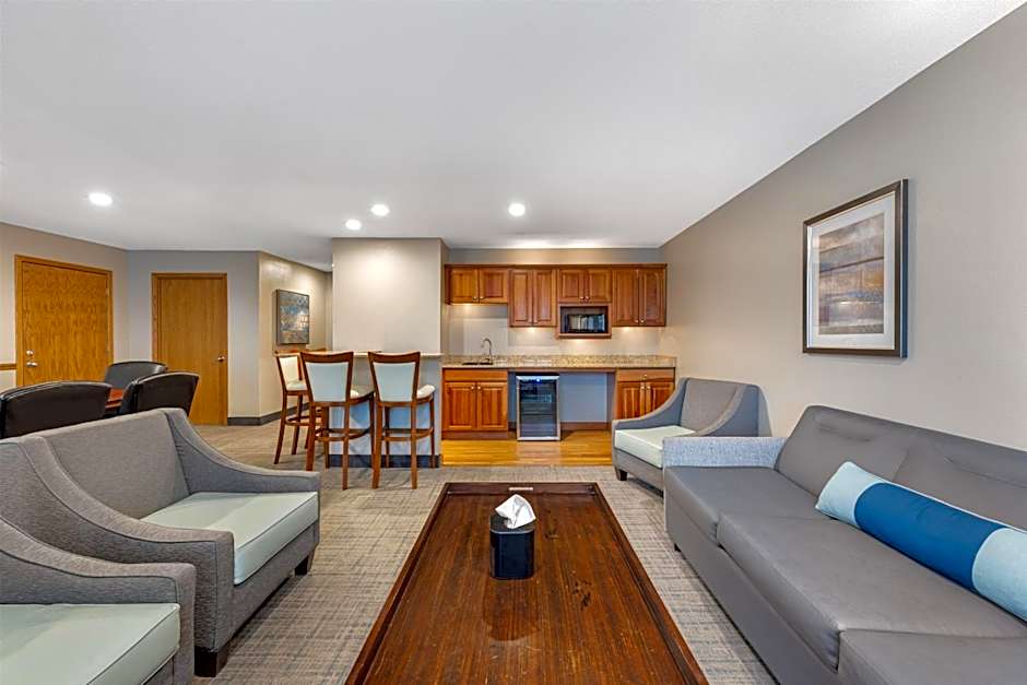 Best Western Plus Dubuque Hotel & Conference Center