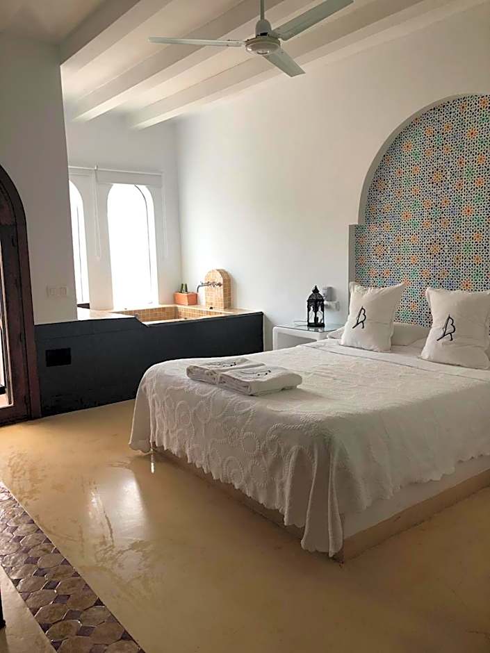 La Almendra y El Gitano