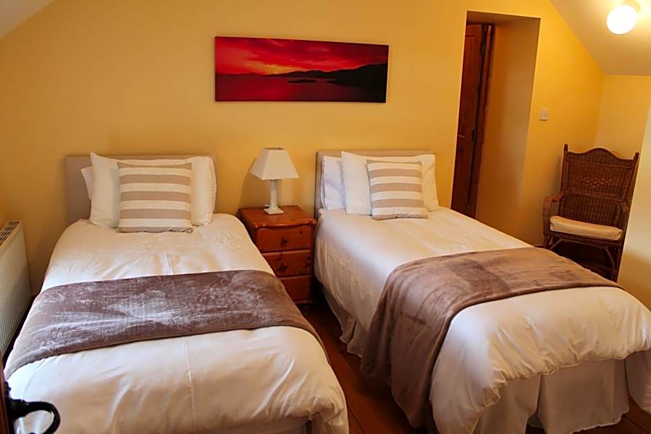 Photo 1 of 6 of 1 Double Bed or 2 Beds
