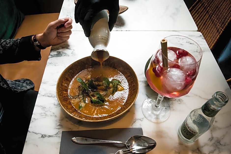 Fitz Roy Urban Hotel, Bar and Garden